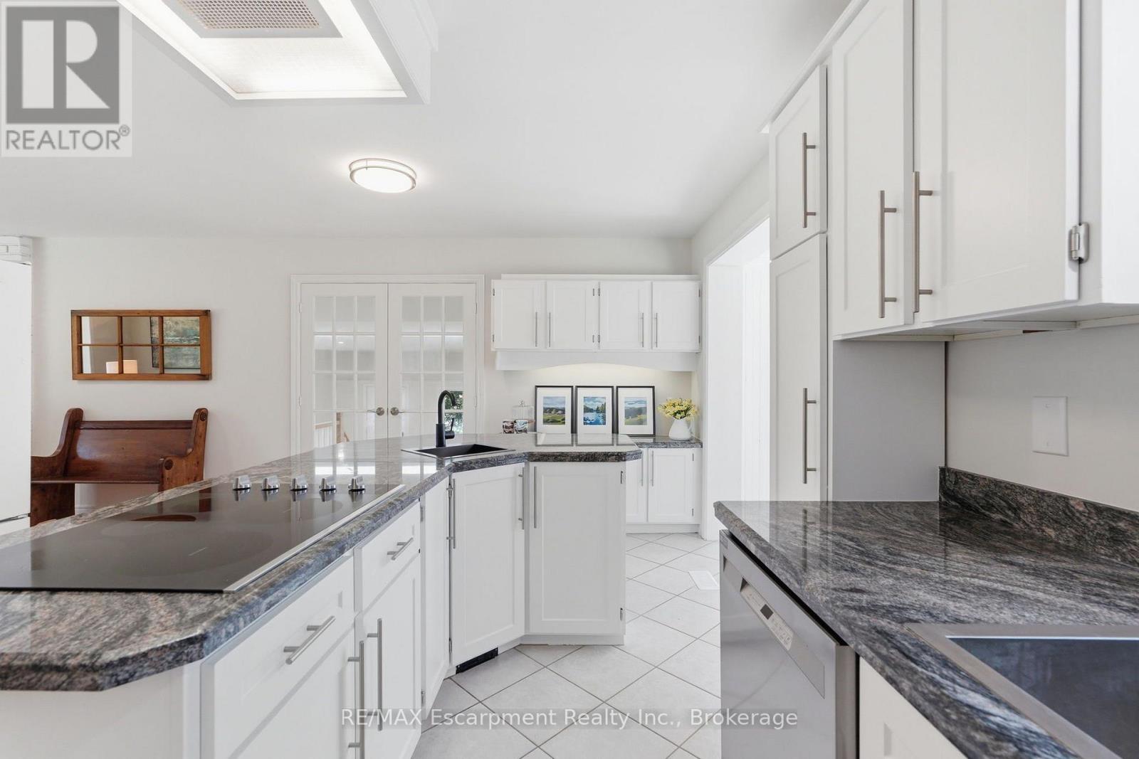 337 CONCESSION 5 W, Hamilton — photo 10