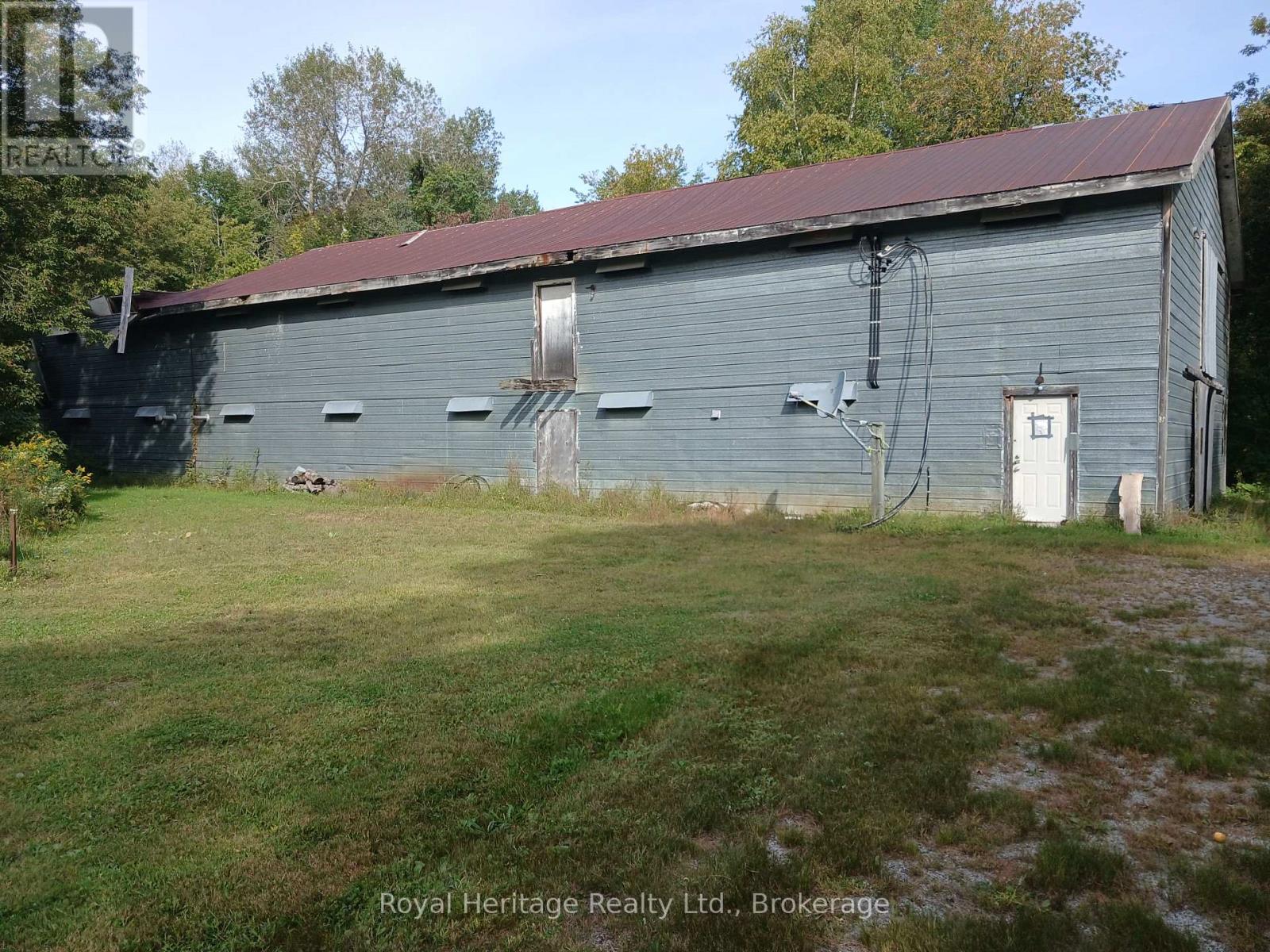 250 SCRIVER ROAD - 18