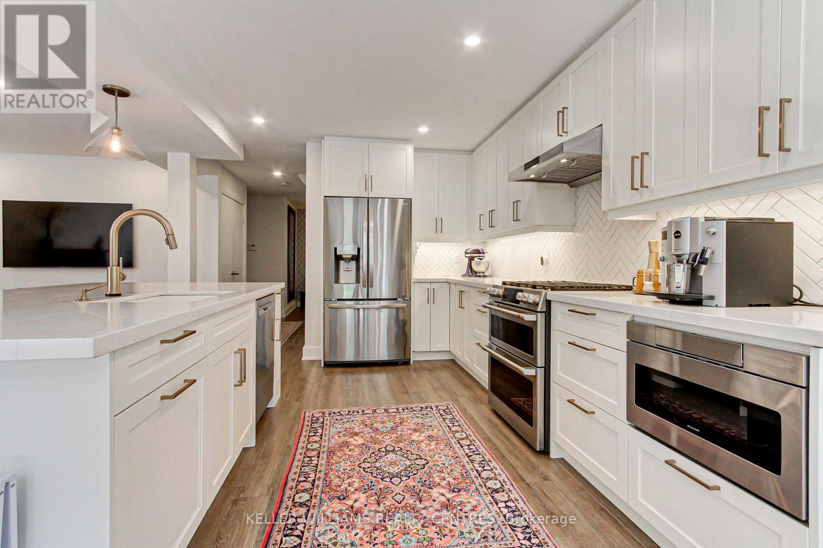 204 CROSSLAND GATE, Newmarket (Glenway Estates) — photo 12