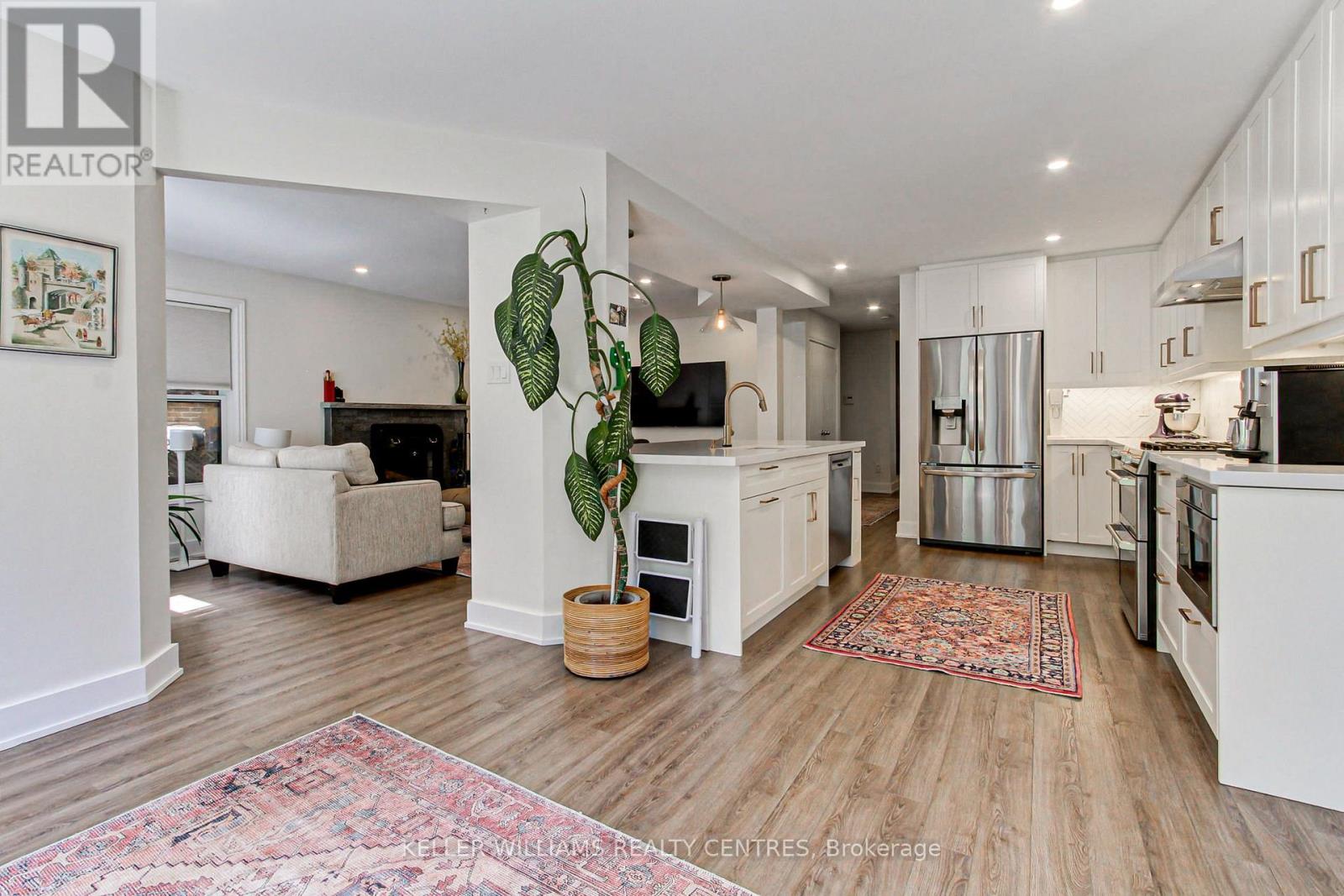 204 CROSSLAND GATE - 15