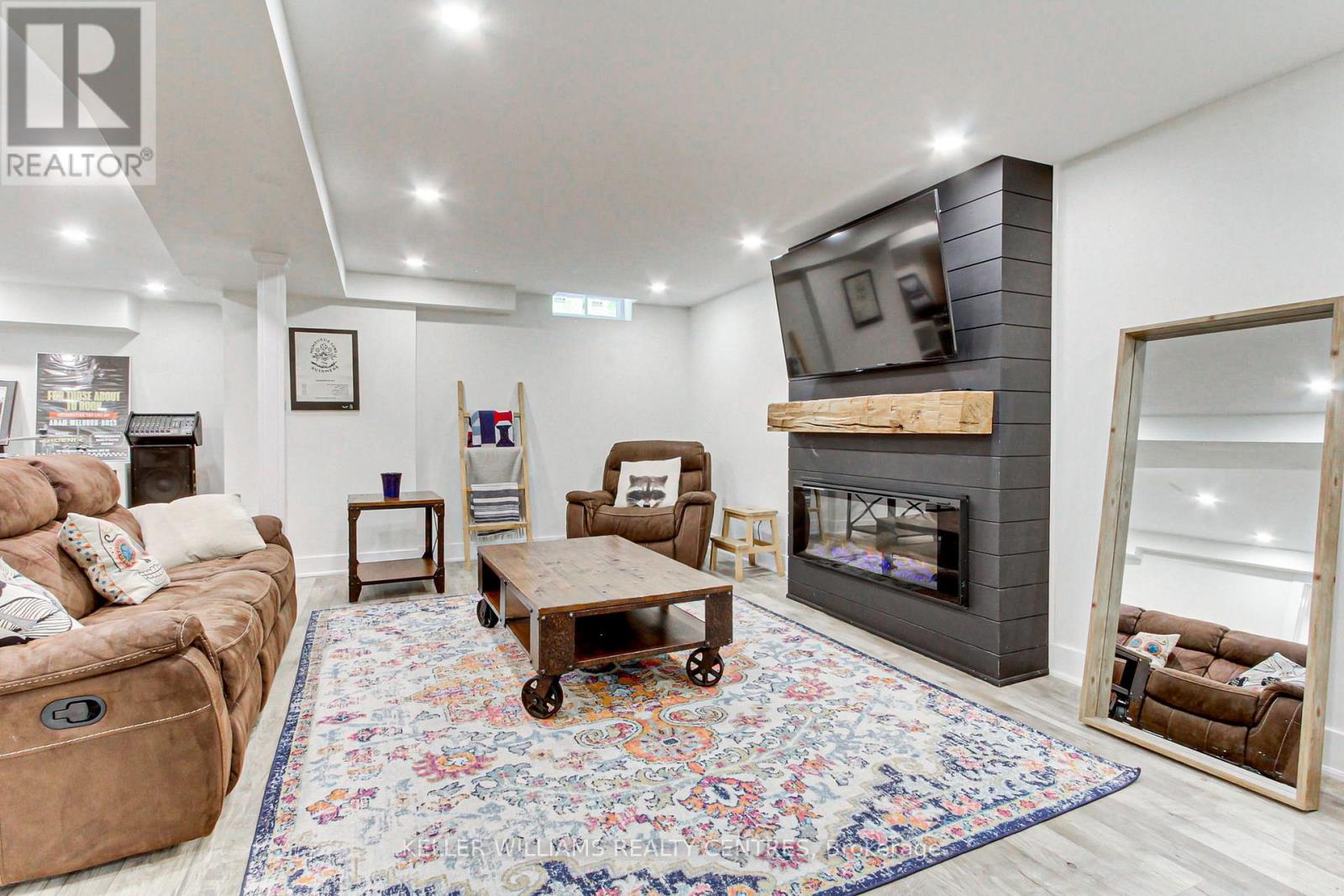 204 CROSSLAND GATE - Image 34