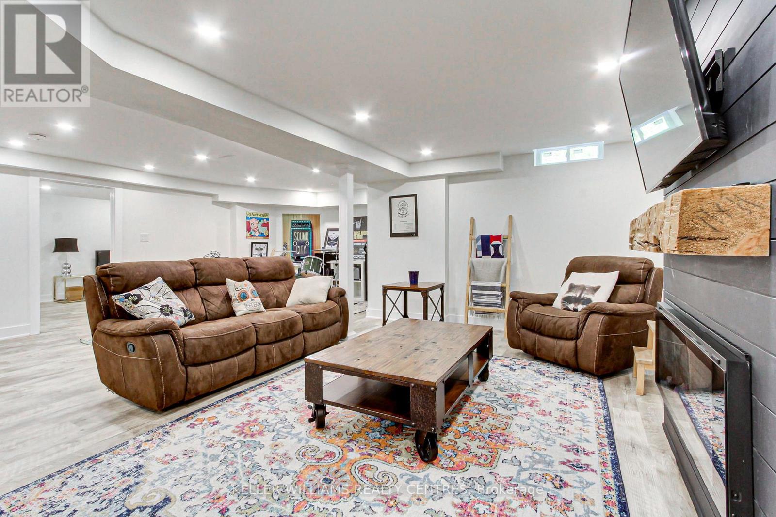 204 CROSSLAND GATE - Image 35
