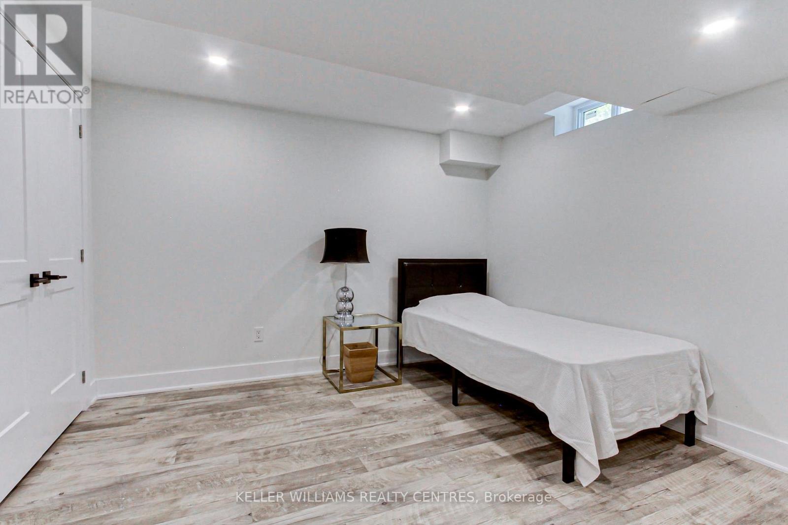 204 CROSSLAND GATE - 37