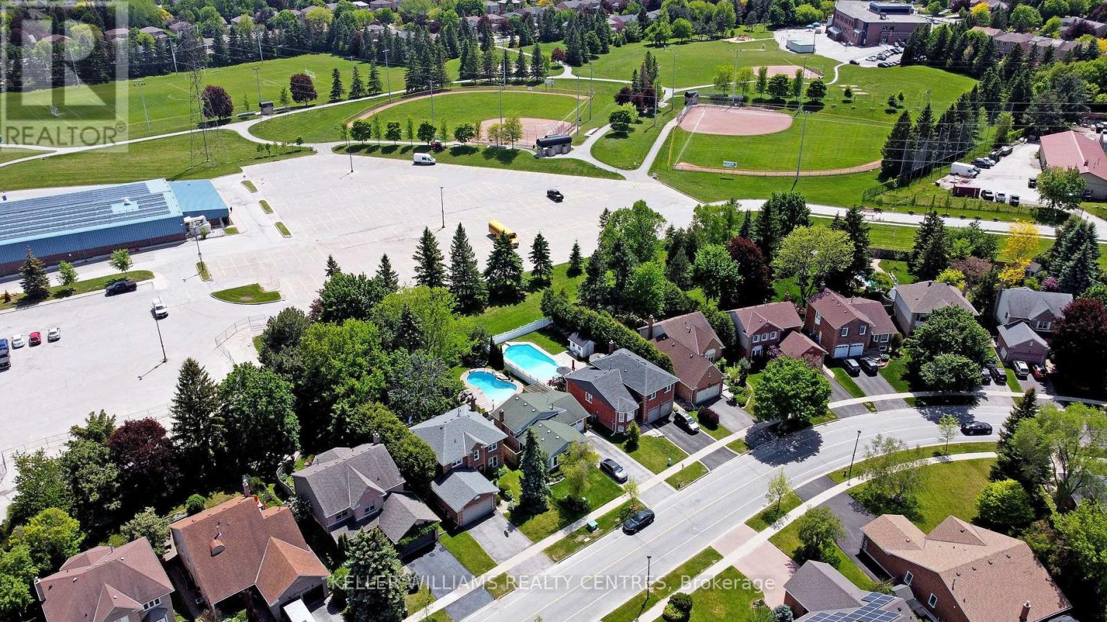 204 CROSSLAND GATE - 44