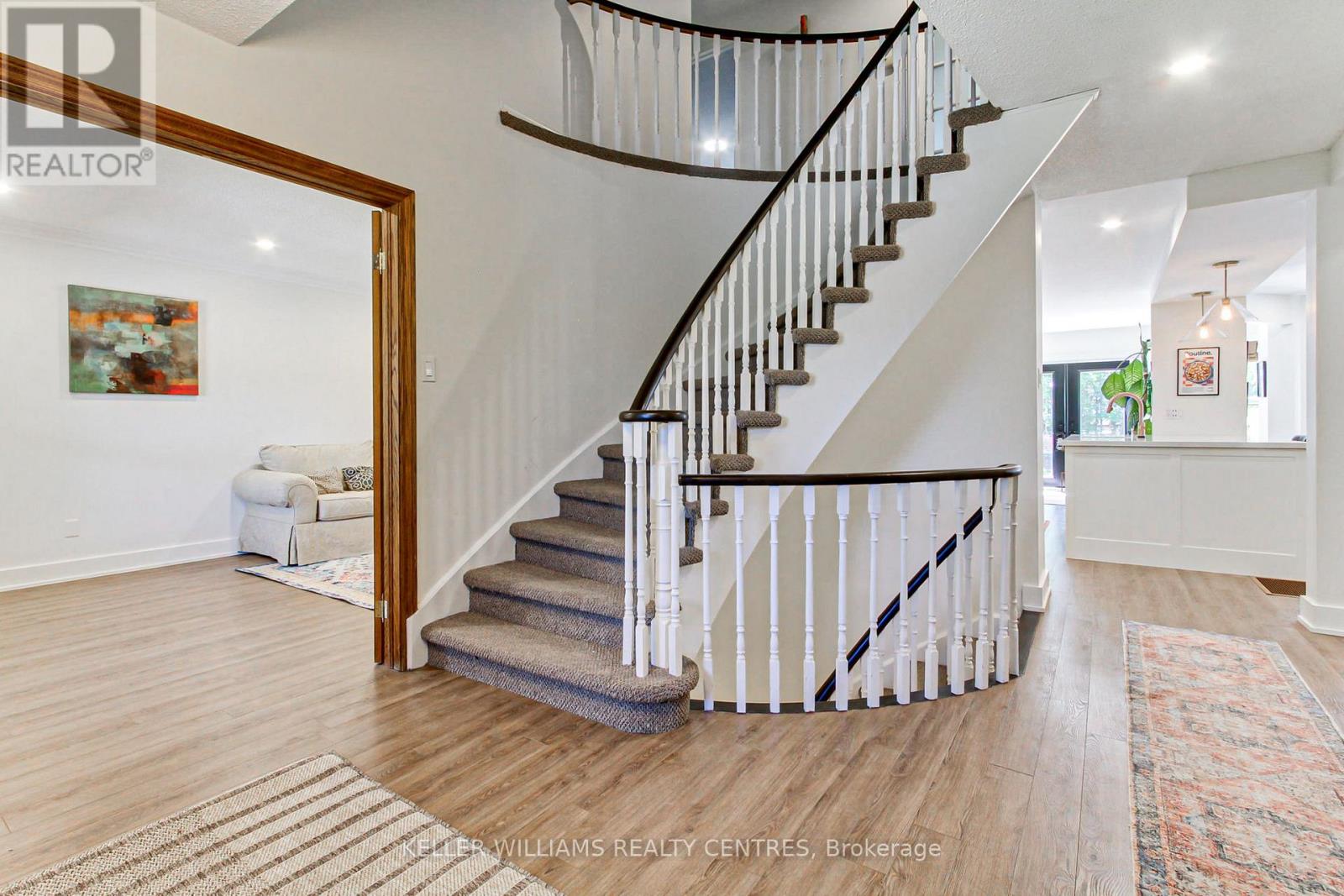 204 CROSSLAND GATE - 6
