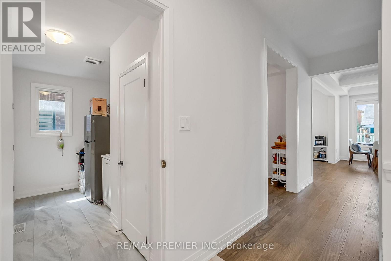 25 LOW BOULEVARD, Uxbridge — photo 10