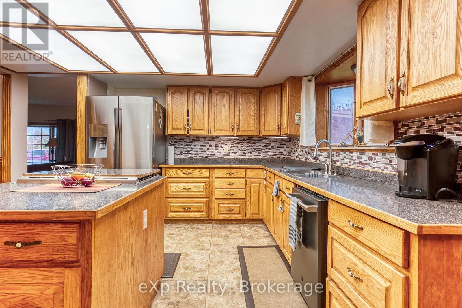 41564 BYERS STREET, Central Huron (Hullett) — photo 11
