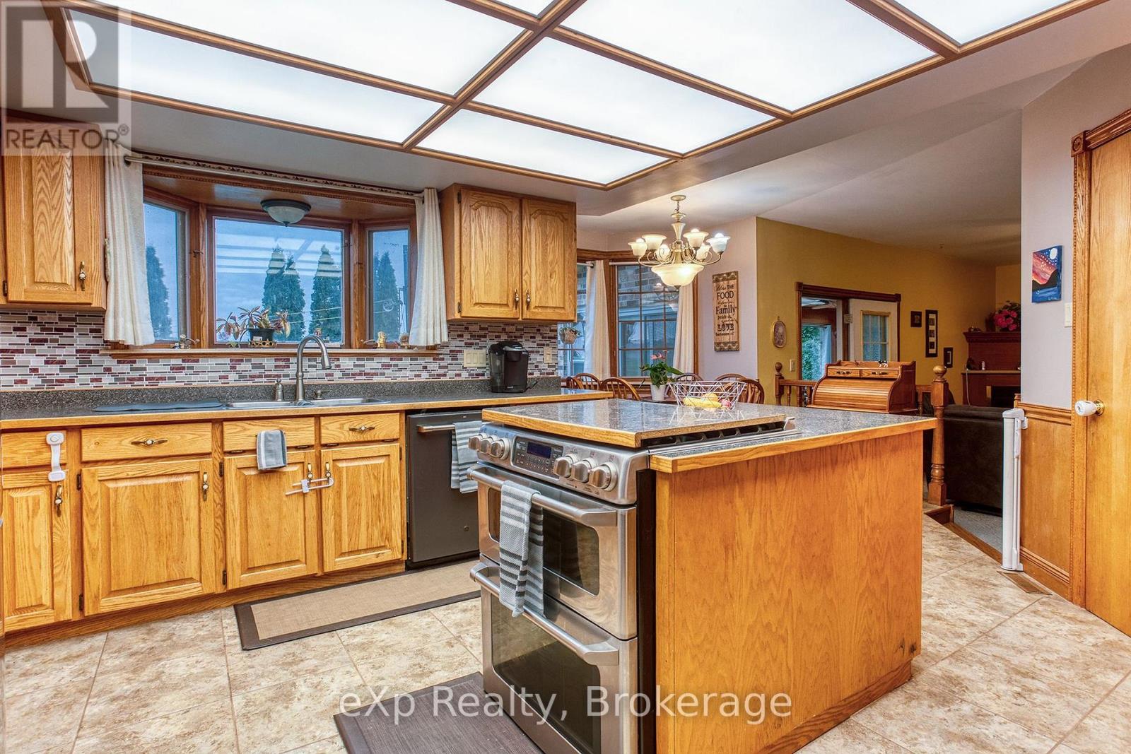 41564 BYERS STREET, Central Huron (Hullett) — photo 9