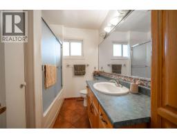 10003 6 Highway, Coldstream, BC V1B3B6 Photo 36