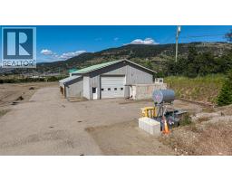 4pc Bathroom - 10003 6 Highway, Coldstream, BC V1B3B6 Photo 10