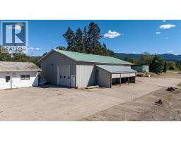 2pc Ensuite bath - 10003 6 Highway, Coldstream, BC V1B3B6 Photo 9