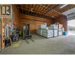 10003 6 Highway, Coldstream, BC V1B3B6 Photo 15