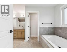 97 Creekstone Hill Sw, Calgary, AB T2X5G3 Photo 29