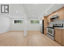 1387 Berkley Drive Nw, Calgary, AB T3K1T5 Photo 32