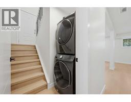 1387 Berkley Drive Nw, Calgary, AB T3K1T5 Photo 30