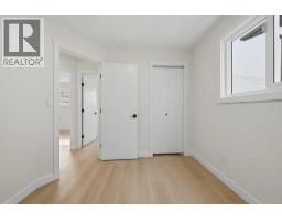 1387 Berkley Drive Nw, Calgary, AB T3K1T5 Photo 29