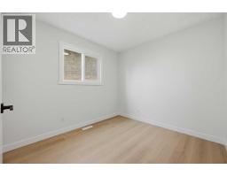 1387 Berkley Drive Nw, Calgary, AB T3K1T5 Photo 28