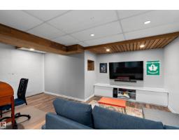 1930 104 St Nw, Edmonton, AB T6J5A7 Photo 33