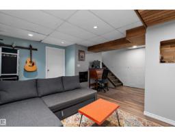 1930 104 St Nw, Edmonton, AB T6J5A7 Photo 34