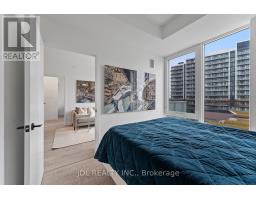 519 - 215 Lakeshore Road W, Mississauga, ON L5H0A7 Photo 32