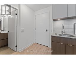 519 - 215 Lakeshore Road W, Mississauga, ON L5H0A7 Photo 8