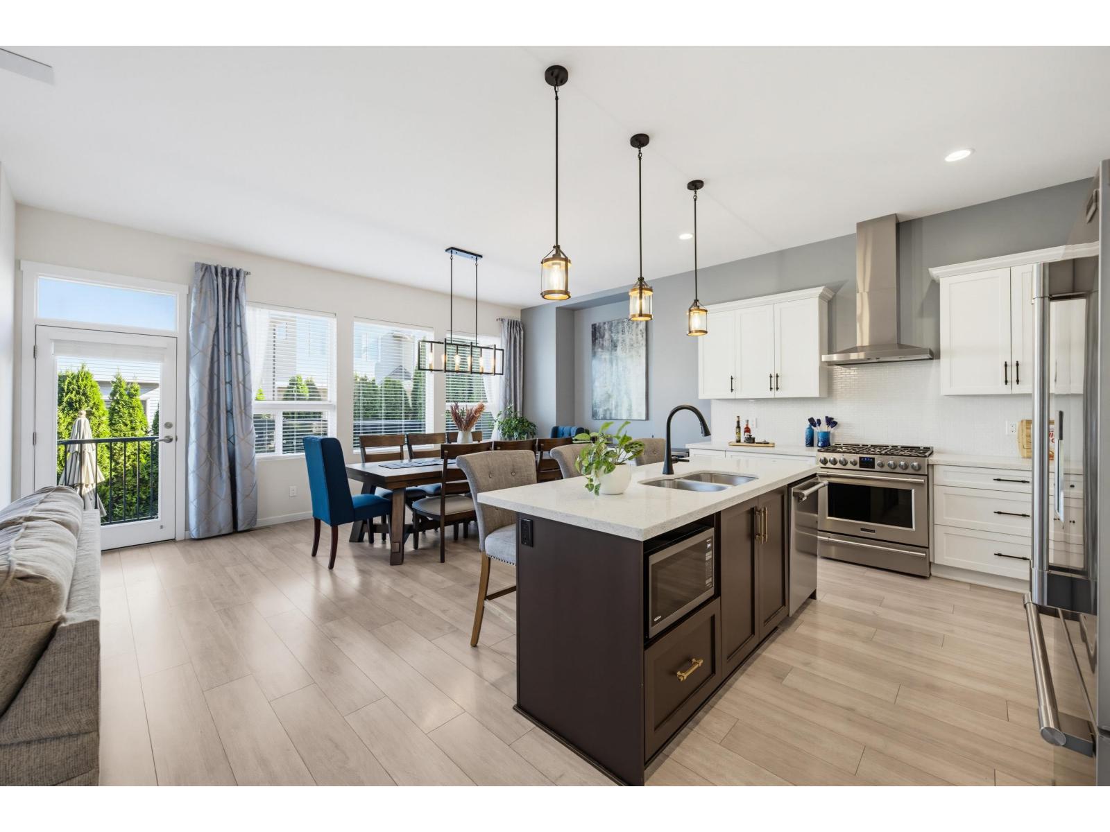 27515 27A AVENUE, Langley