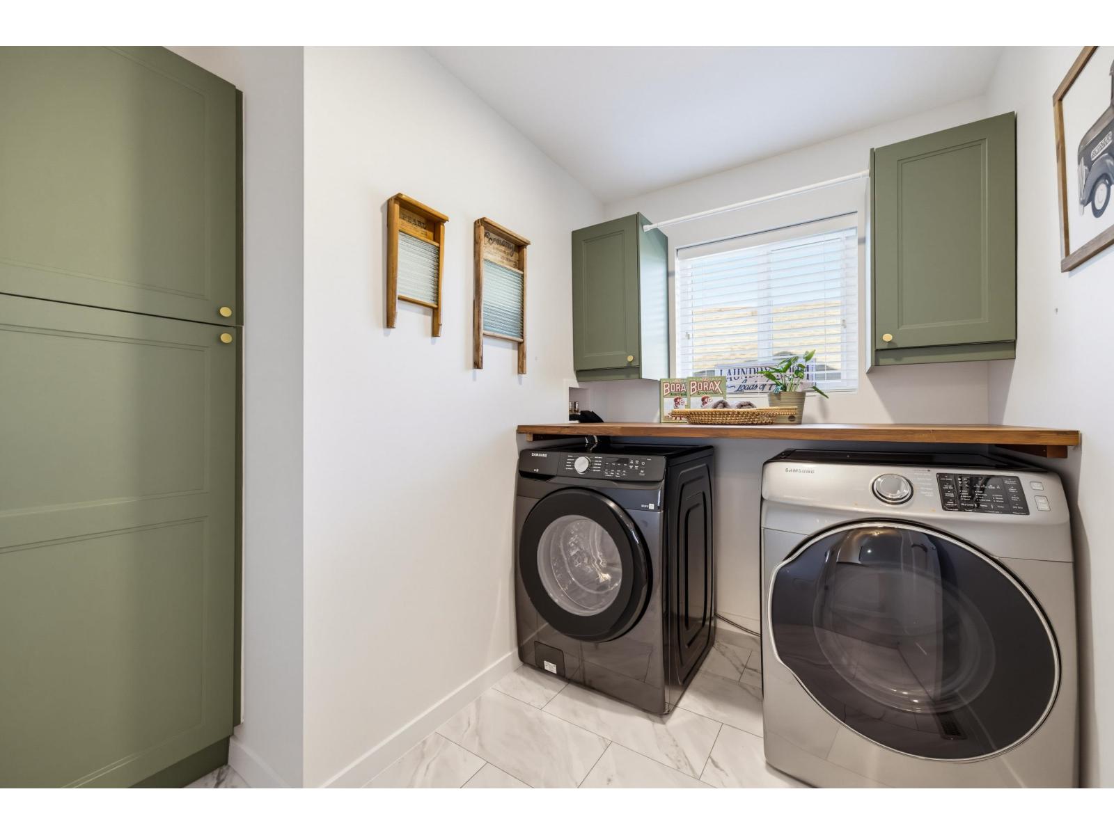 27515 27A AVENUE, Langley
