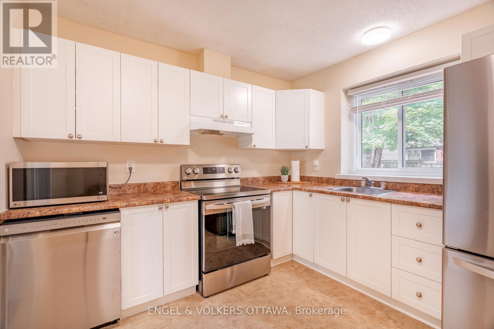 E - 451 MOODIE DRIVE, Ottawa — photo 7