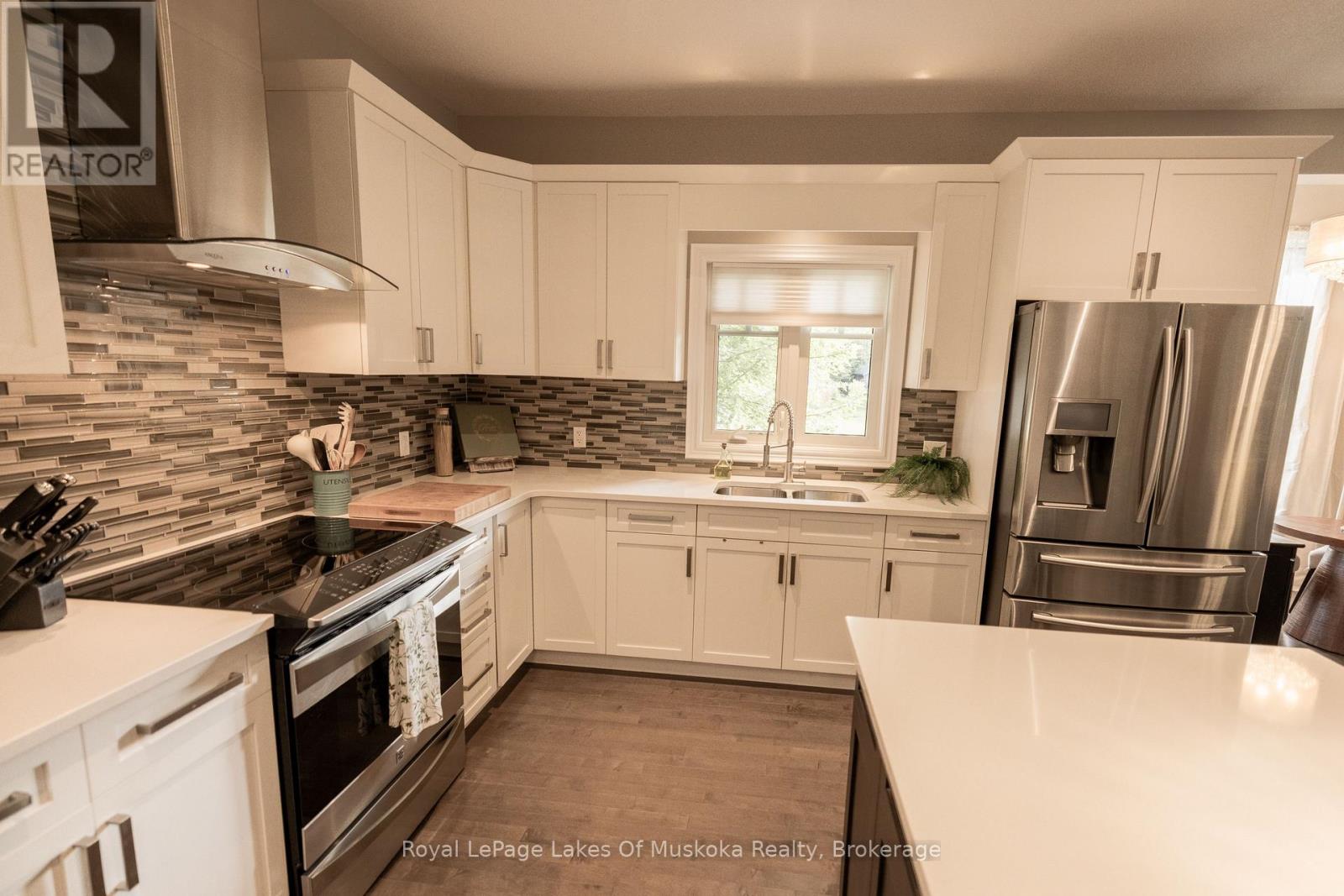3 HOMESTEAD LANE - 4