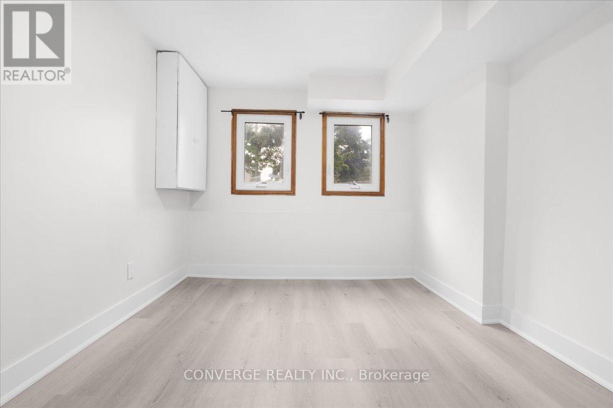 3 PLOWMAN DRIVE, Ajax (Central) — photo 7