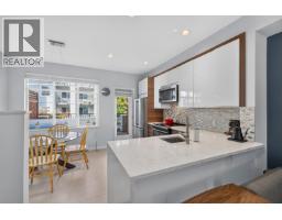 56 6528 Denbigh Avenue, Burnaby, BC V5H3R8 Photo 9