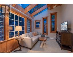 9226 Emerald Drive, Whistler, BC V8E0G5 Photo 11