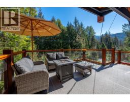 9226 Emerald Drive, Whistler, BC V8E0G5 Photo 13