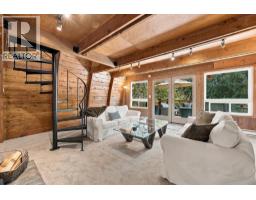 9226 Emerald Drive, Whistler, BC V8E0G5 Photo 14