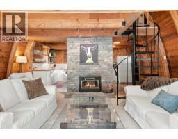 9226 Emerald Drive, Whistler, BC V8E0G5 Photo 6
