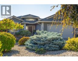 Full ensuite bathroom - 716 Mt. York Drive, Coldstream, BC V1B3X2 Photo 11
