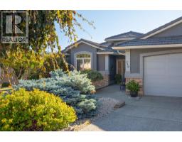 Primary Bedroom - 716 Mt. York Drive, Coldstream, BC V1B3X2 Photo 12