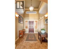 Kitchen - 716 Mt. York Drive, Coldstream, BC V1B3X2 Photo 15