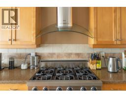716 Mt. York Drive, Coldstream, BC V1B3X2 Photo 22