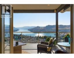 Full bathroom - 716 Mt. York Drive, Coldstream, BC V1B3X2 Photo 9