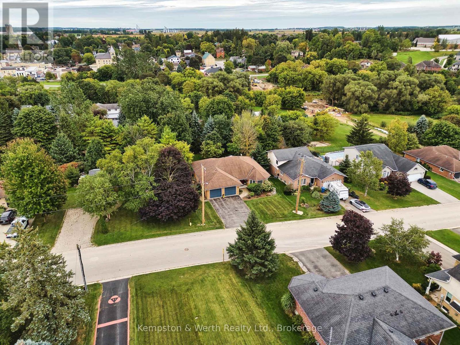 21 QUEEN STREET, Mapleton — photo 3