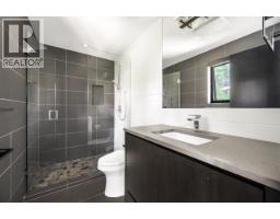 3430 Aintree Drive, North Vancouver, BC V7R4E3 Photo 19