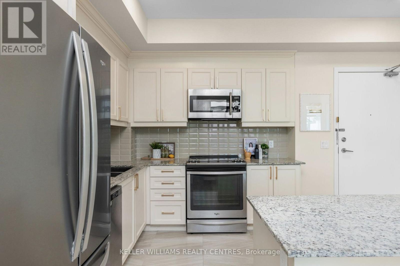 410 - 2522 KEELE STREET, Toronto (Maple Leaf) — photo 10
