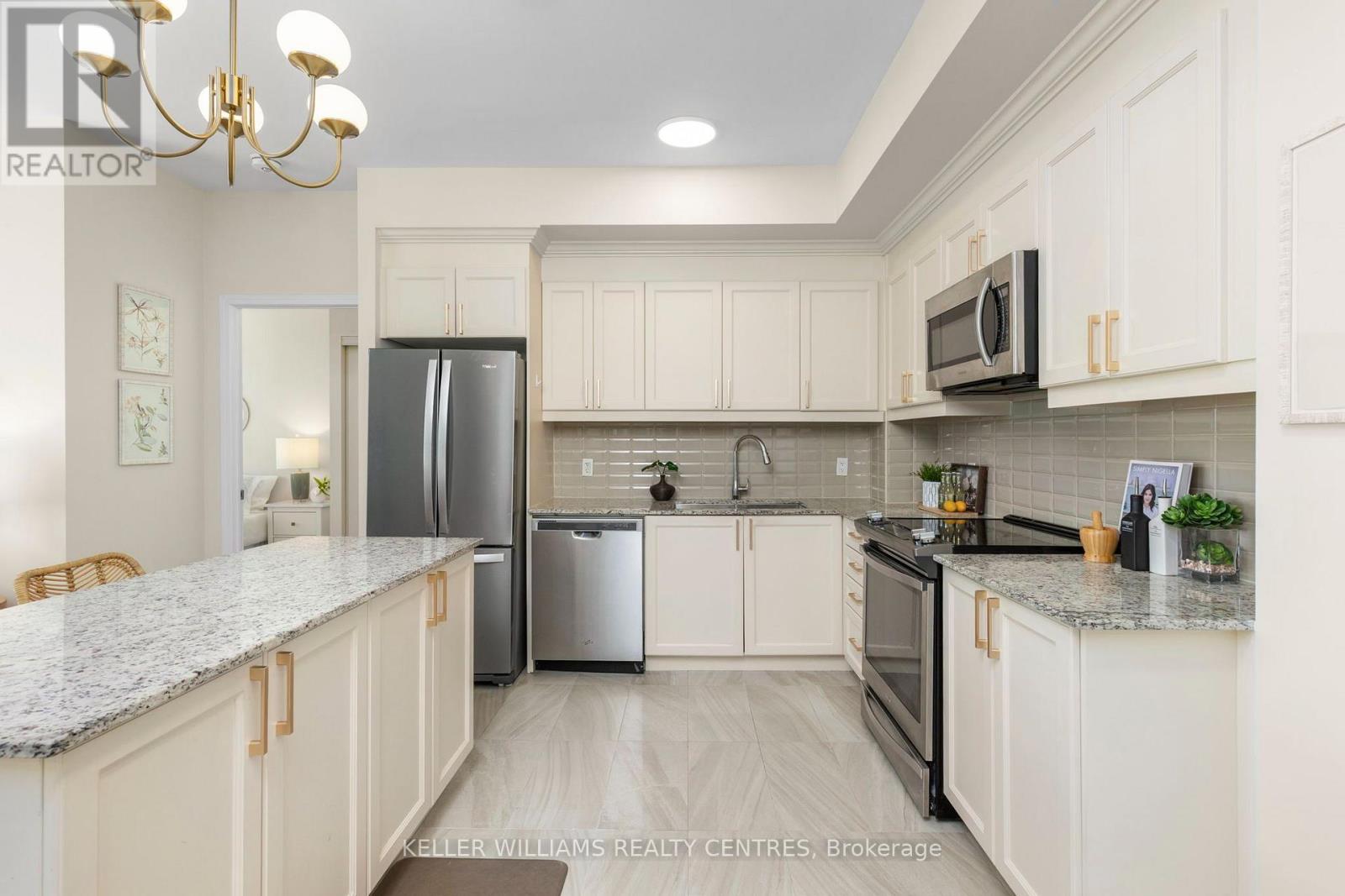 #410 2522 KEELE STREET - 13