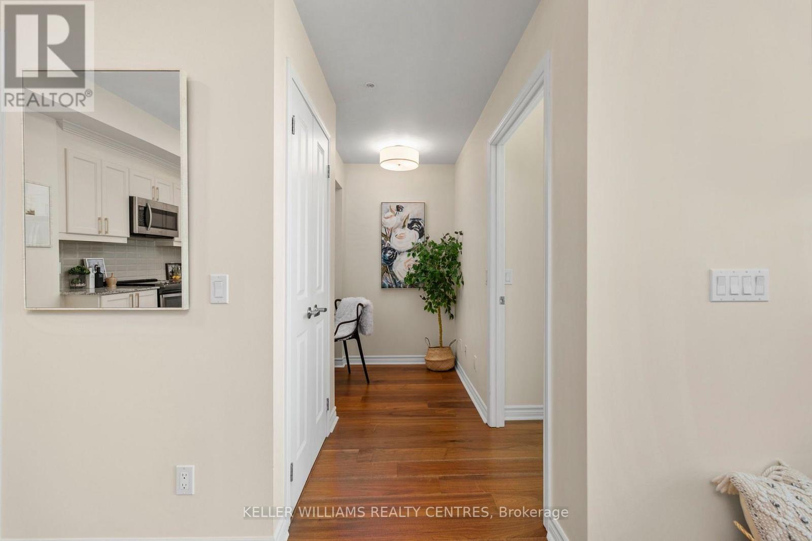#410 2522 KEELE STREET - 20