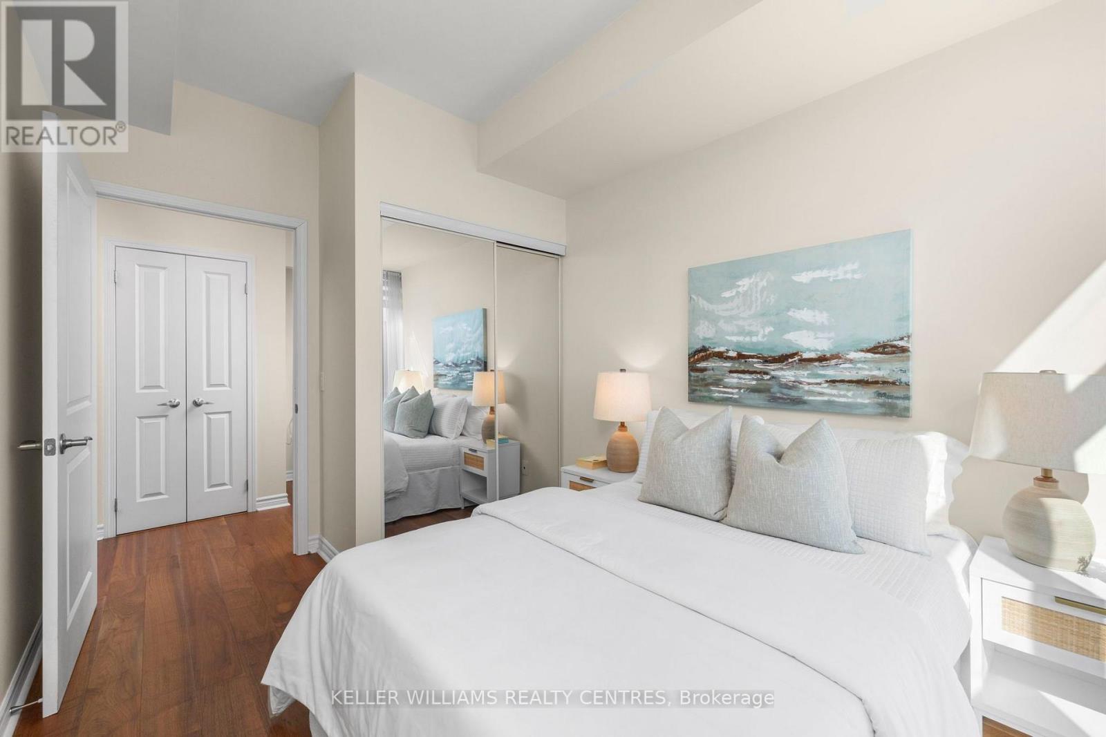 #410 2522 KEELE STREET - 23