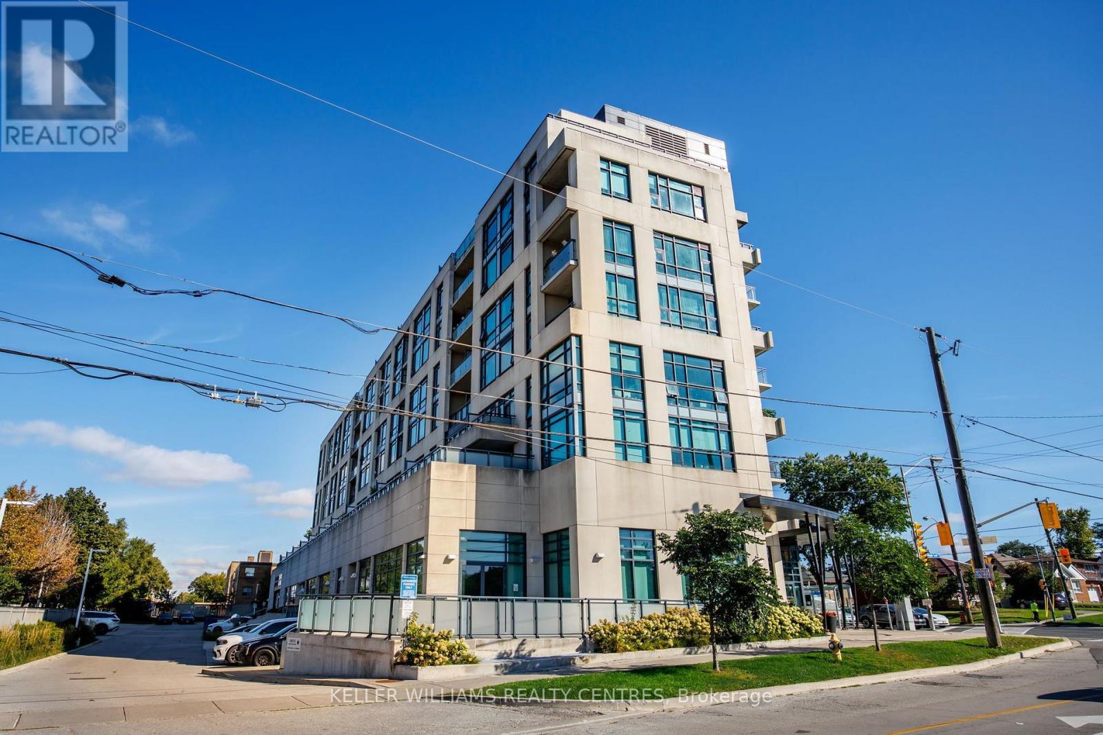 #410 2522 KEELE STREET - 31