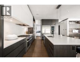 3430 Aintree Drive, North Vancouver, BC V7R4E3 Photo 12