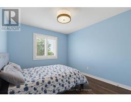 2092 English Crescent, Burlington, ON L7L7B3 Photo 15