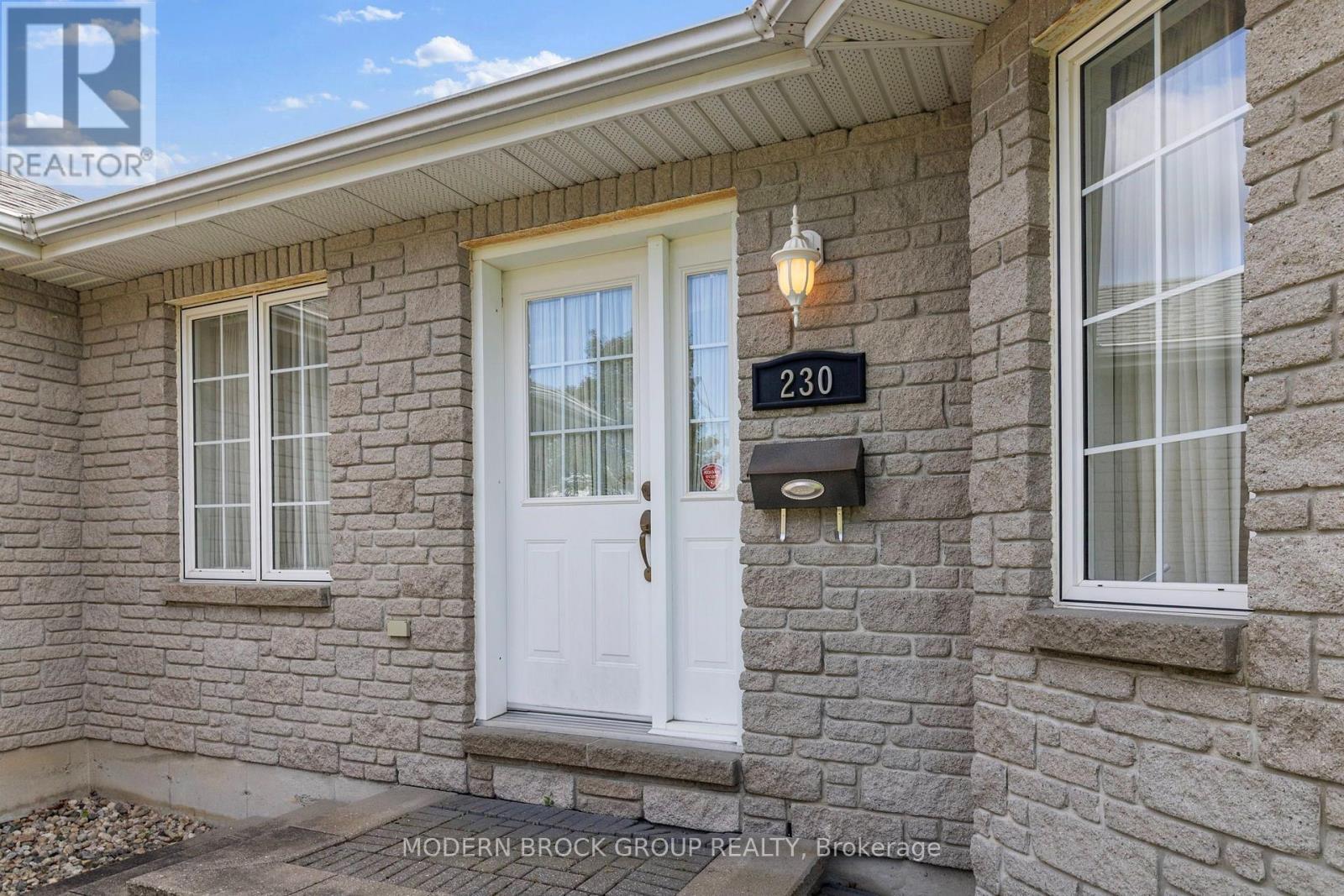 230 BELEY STREET, Brockville — photo 2